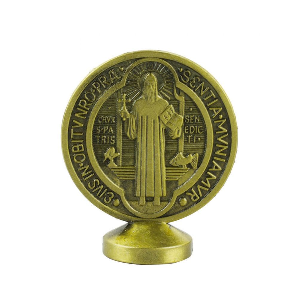 Medalhão São Bento Dourado Metal Uso Carro 5.5cm