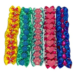 Kit 50 Lacinhos Com Apliques Para Cachorros E Gatos