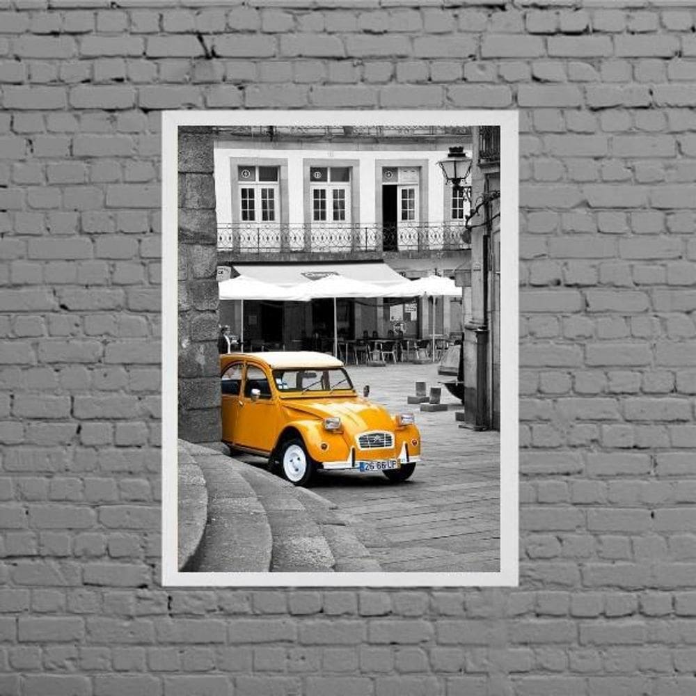 Quadro Cidade Com Carro Amarelo Moldura Branca 24X18Cm