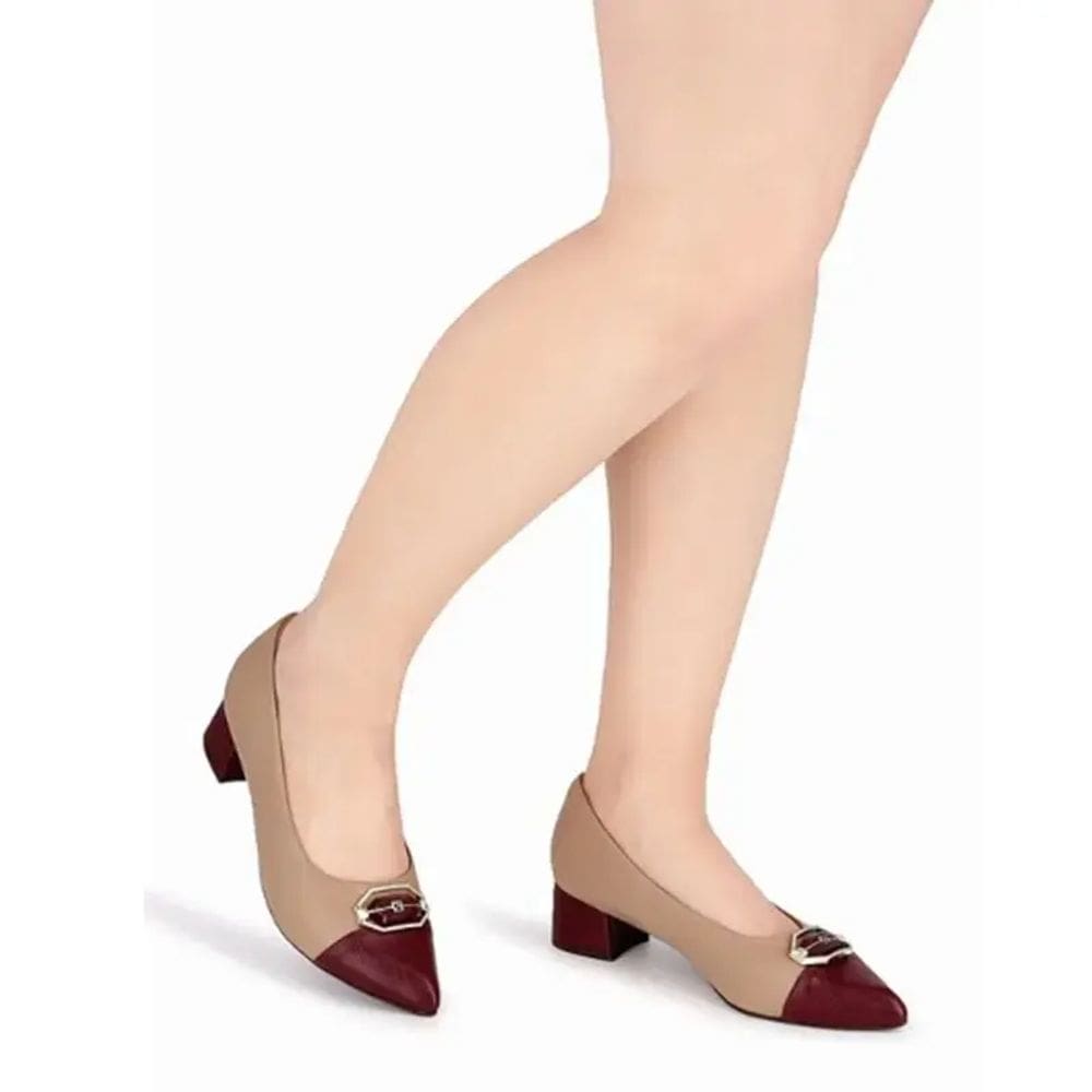 Sapato bico fino com fivela Piccadilly