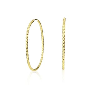 Brinco Argola Oval Torcida 3 Cm Em Ouro 18K