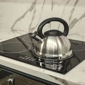 Chaleira Em Inox Com Apito E Fundo Duplo à Indução Prata
