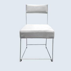 Cadeira Atena Base De Ferro Maciço Prata Veludo Bege D`classe Decor