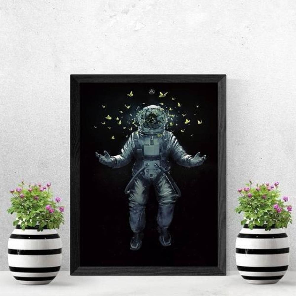 Quadro Astronauta Com Borboletas 24X18Cm - Com Vidro
