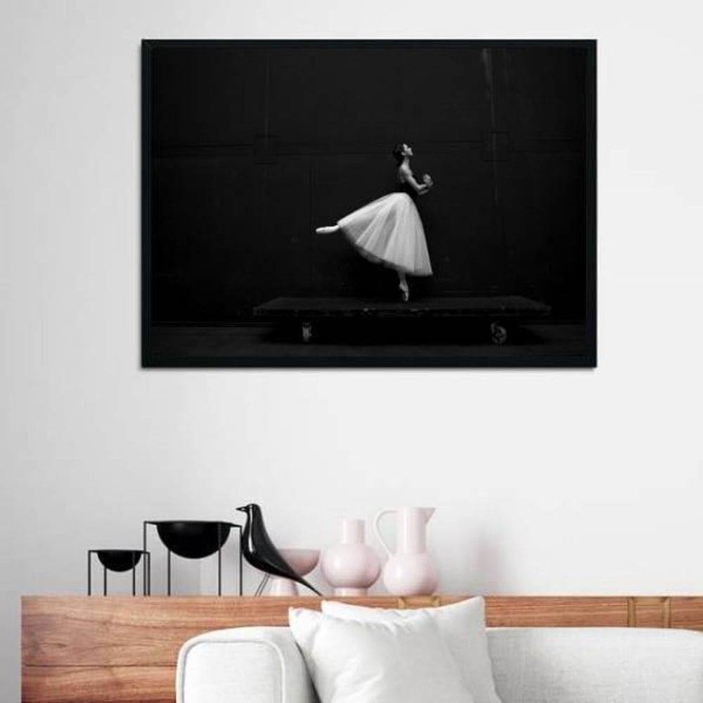 Quadro Fotografia Bailarina Plataforma 33X24Cm Moldura Preta