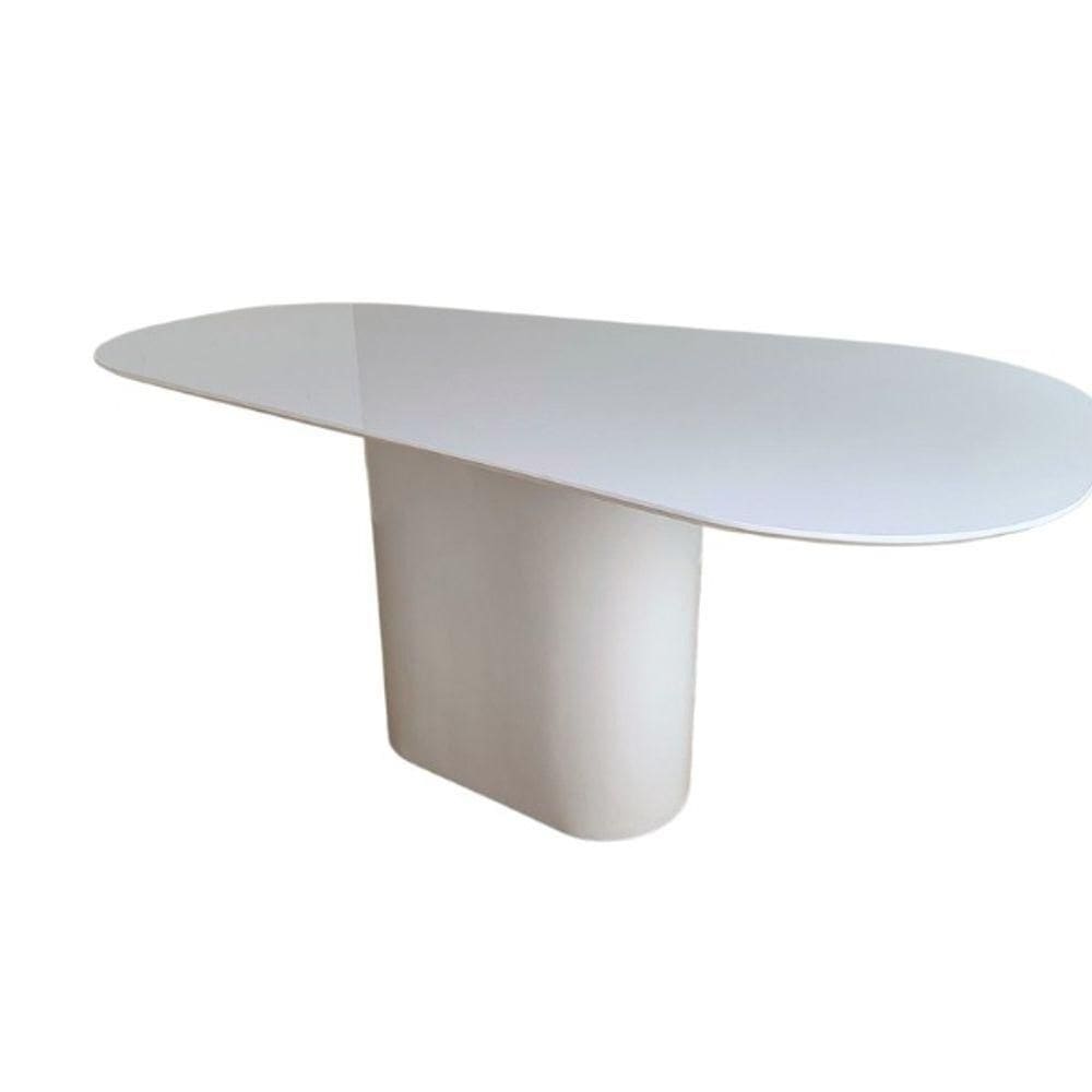 Mesa De Jantar Modelar Orgânica Laqueada 140x90cm