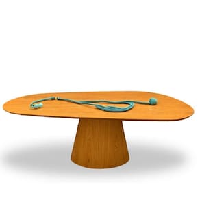 Mesa Oval Organica Em Freijo 2,44x1.37