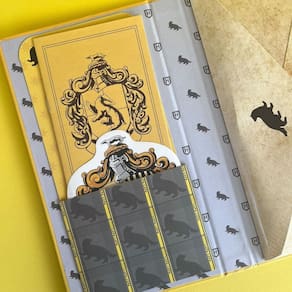 Harry Potter - a Magia Da Lufa-lufa + Brindes