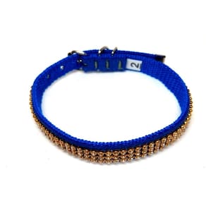 Coleira camurça com strass azul tamanho nº. 02