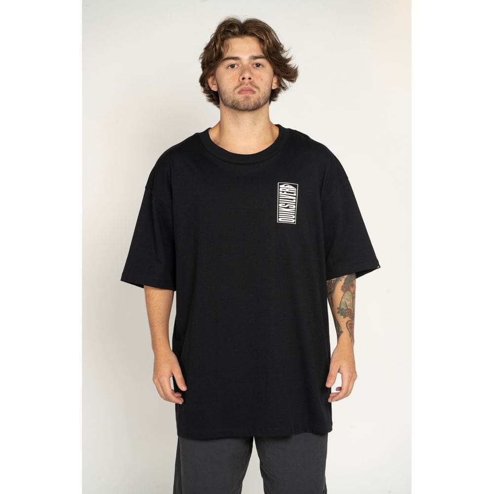 Camiseta Quiksilver Oversized Crossed Out