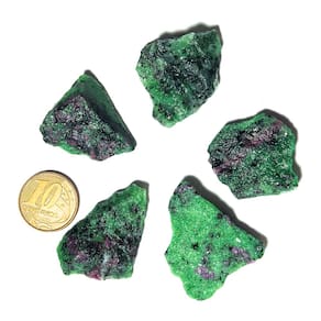 05 Rubi na Zoisita Pedra Bruto Natural 8g 2 a 4cm Classe B