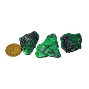 03 Rubi na Zoisita Pedra Bruto Natural 8g 2 a 4cm Classe B