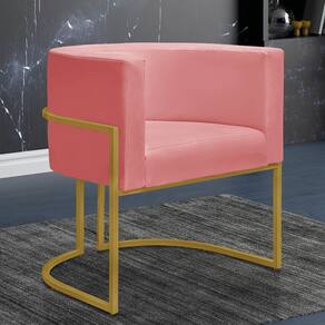 Poltrona Reforçada Decorativa Sala Nayara Base Ferro Dourado Suede
