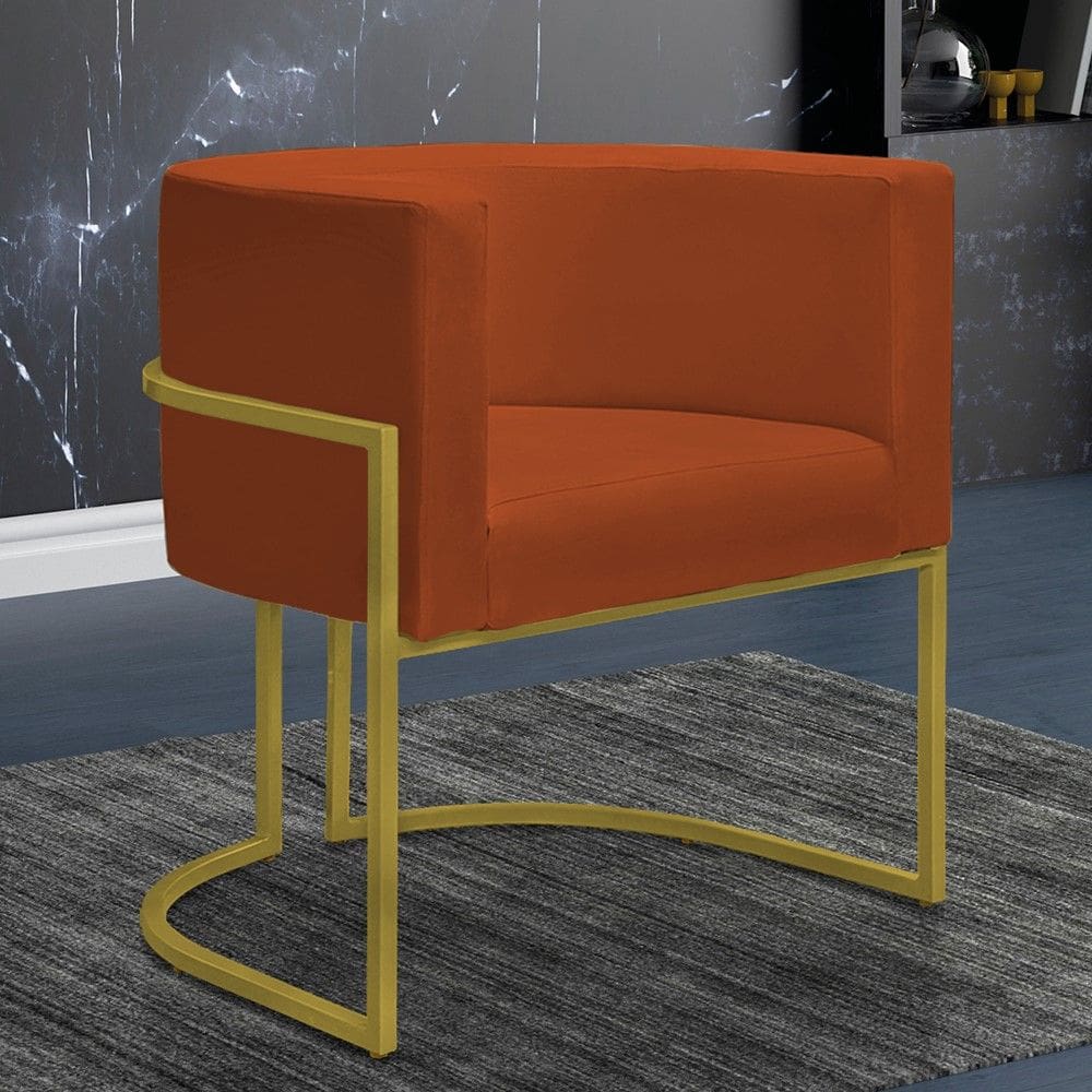 Poltrona Reforçada Decorativa Sala Nayara Base Ferro Dourado Suede Terracota
