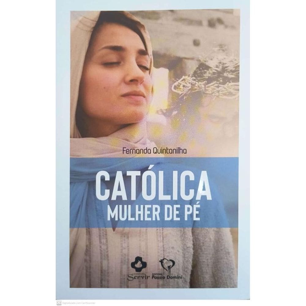 Católica - Mulher de pé