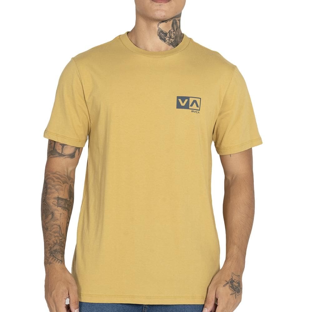 Camiseta RVCA VA RVCA WT25 Masculina Mostarda