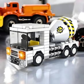Brinquedo Infantil Blocos De Montar Betoneira Com 93 Peças