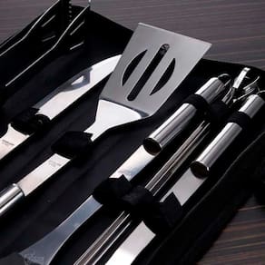 Kit Churrasco Reforçado Com Utensílios De Qualidade