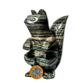 Escultura Esquilo Esculpido Dolomita Rajada 1Kg 13cm Tipo B