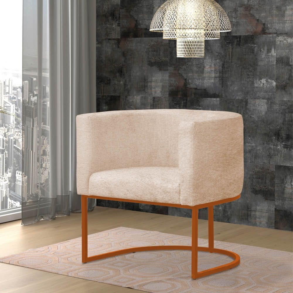 Poltrona Reforçada Decorativa Sala Gabriela Base Ferro Bronze Suede