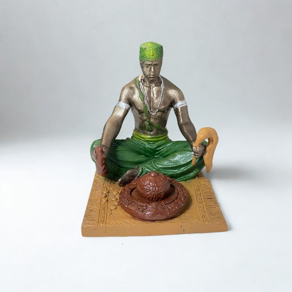 Escultura Orixá  Orumilá Ifá 12cm Resina