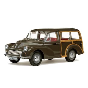 Miniatura 1967 Morris Minor 1000 Traveller Escala 1/12 Metal
