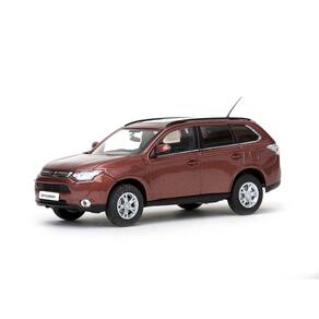 Miniatura Vitesse Mitsubishi Outlander Copper Escala 1/43