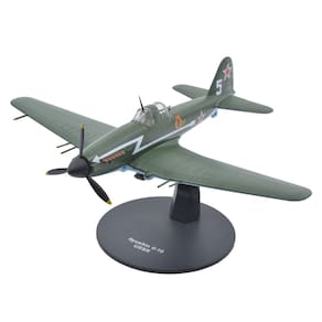 Miniatura Avião Motor City Classics Nato Ilyushin IL-10 1/72