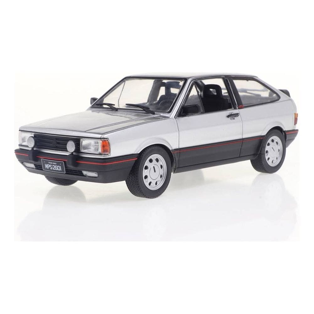 Miniatura 1/24 Volkswagen Gol GTS 1988 Prata Lunar Detalhada
