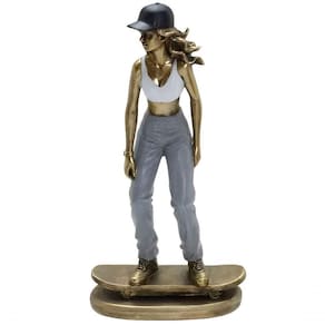 Estatueta Decorativa Skatista Mulher Escultura Resina 26cm