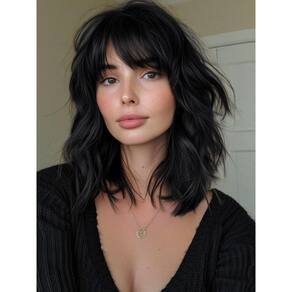 Peruca FREEMEIGE preta curta Bob Wavy com franja sintética