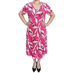 Vestido Biografia Estampa Folhas Rosa Plus Size