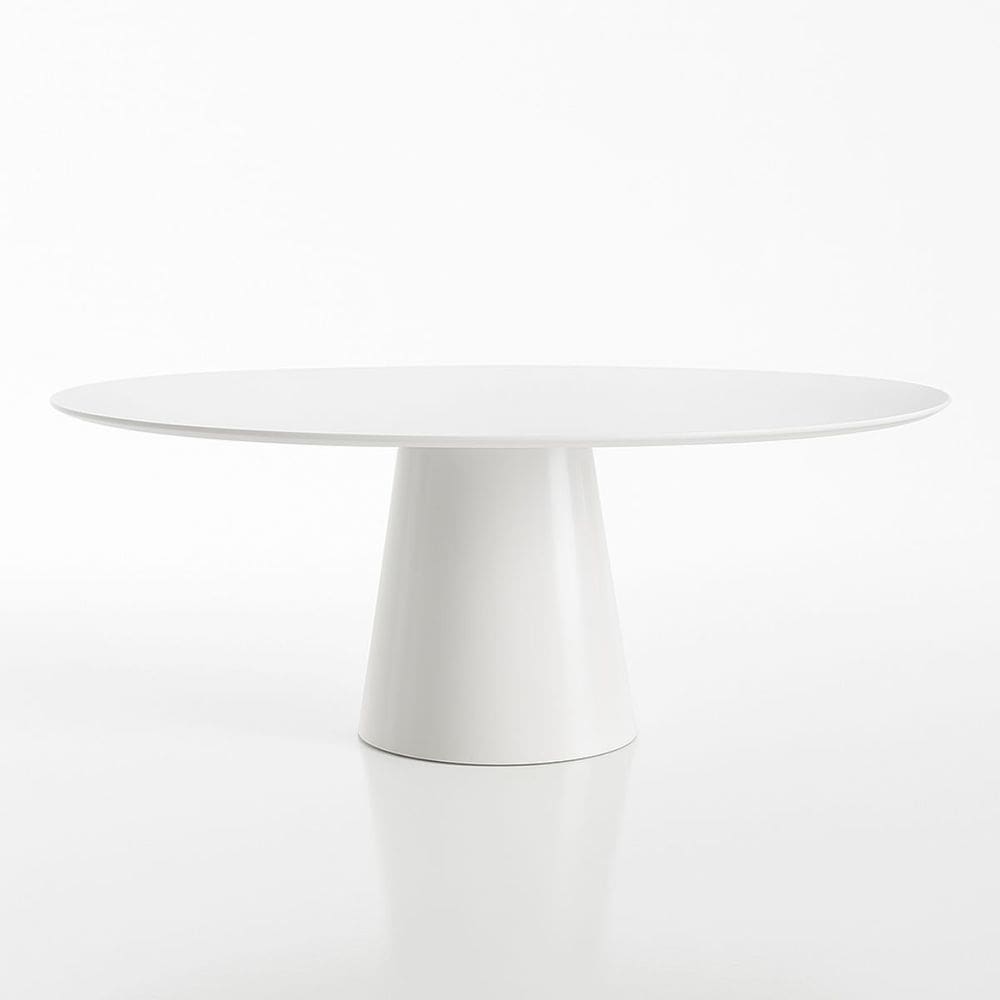 Mesa de Jantar Cone Oval 137x90 cm Laqueada
