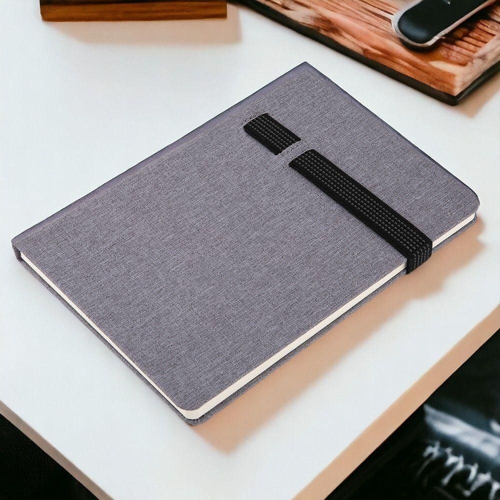 Caderno Sofisticado Com Capa De Couro Sintético E Detalhes Vibrantes Para Anotações Práticas