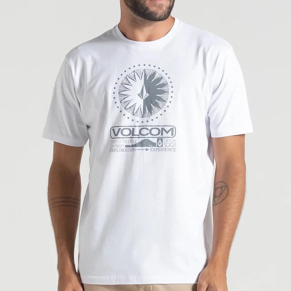 Camiseta Volcom Out There WT25 Masculina Branco