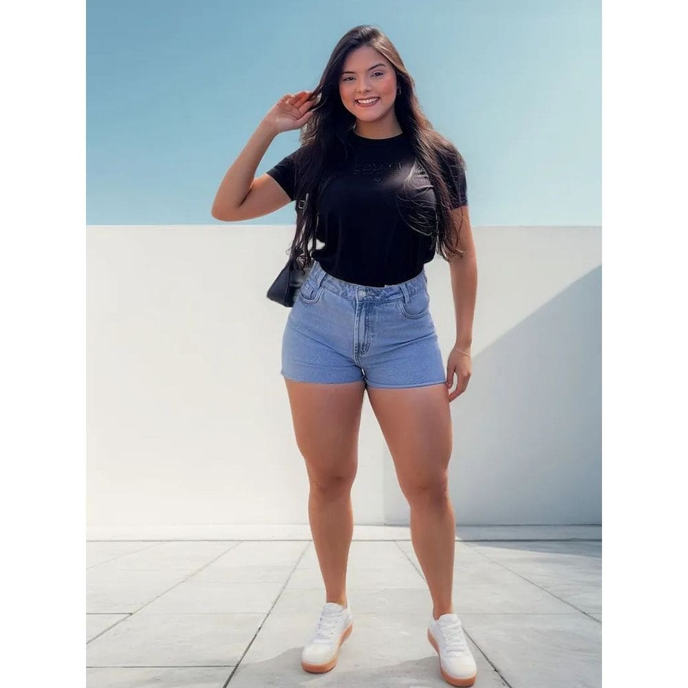 Short Feminino Jeans Claro Corte a Fio Cintura Alta Crisconf