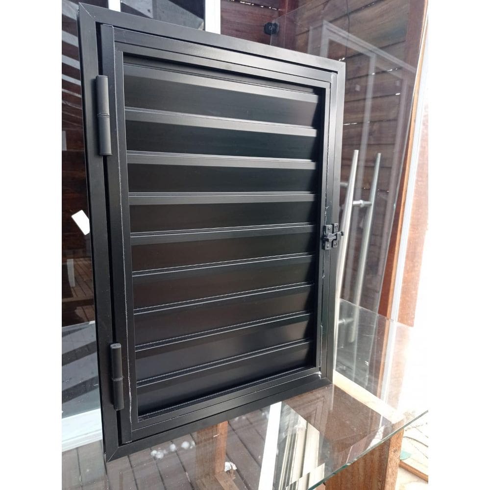 Portinhola 1 Folha Esquadrias Brasil 80x80 Preto Direito