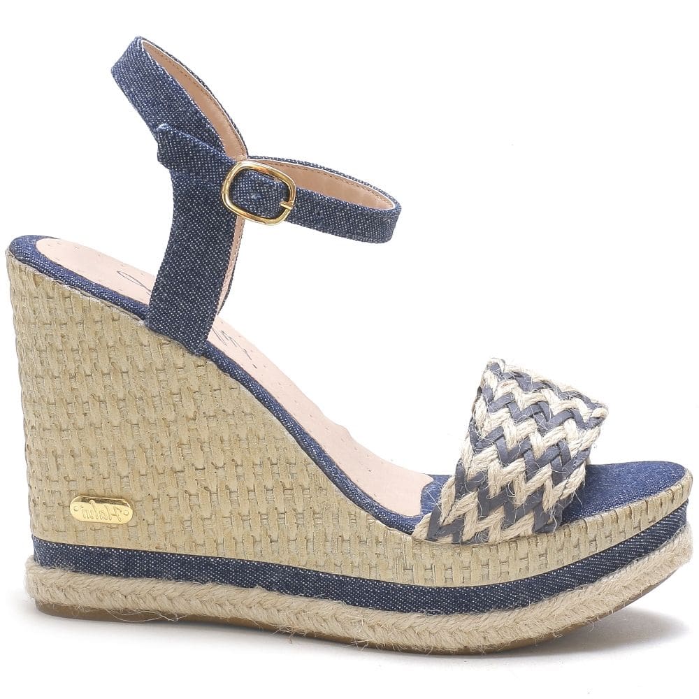 Sandália Anabela em Couro Feminino Fivela Detalhe Trançado Elegante