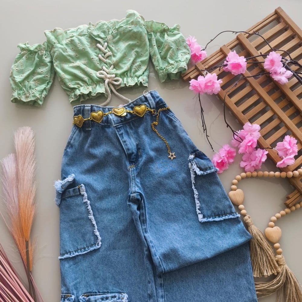 Conjunto Calça Jeans cargo Wide Leg e blusa ciganinha luxo