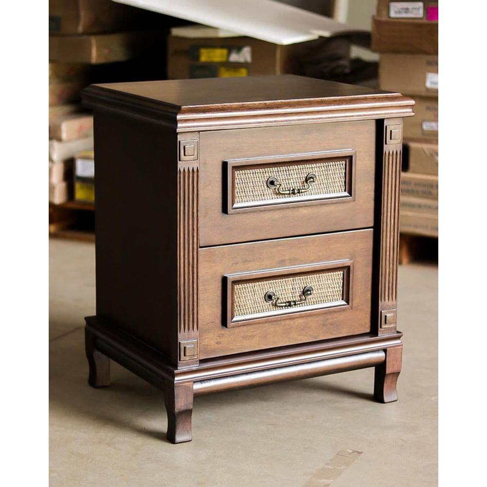 Mesa de Cabeceira com Detalhe em Ratan - Athenas Montanhês