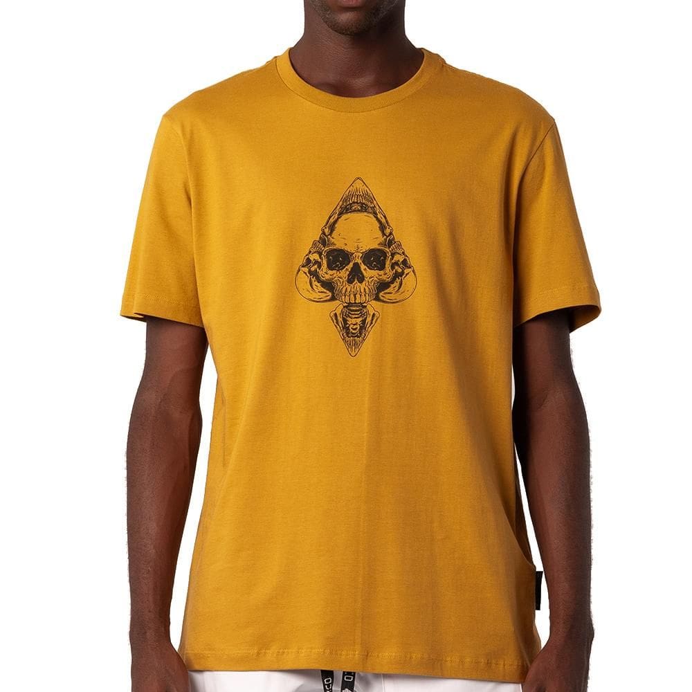 Camiseta MCD Caveira Espada SM26 Masculina Mostarda