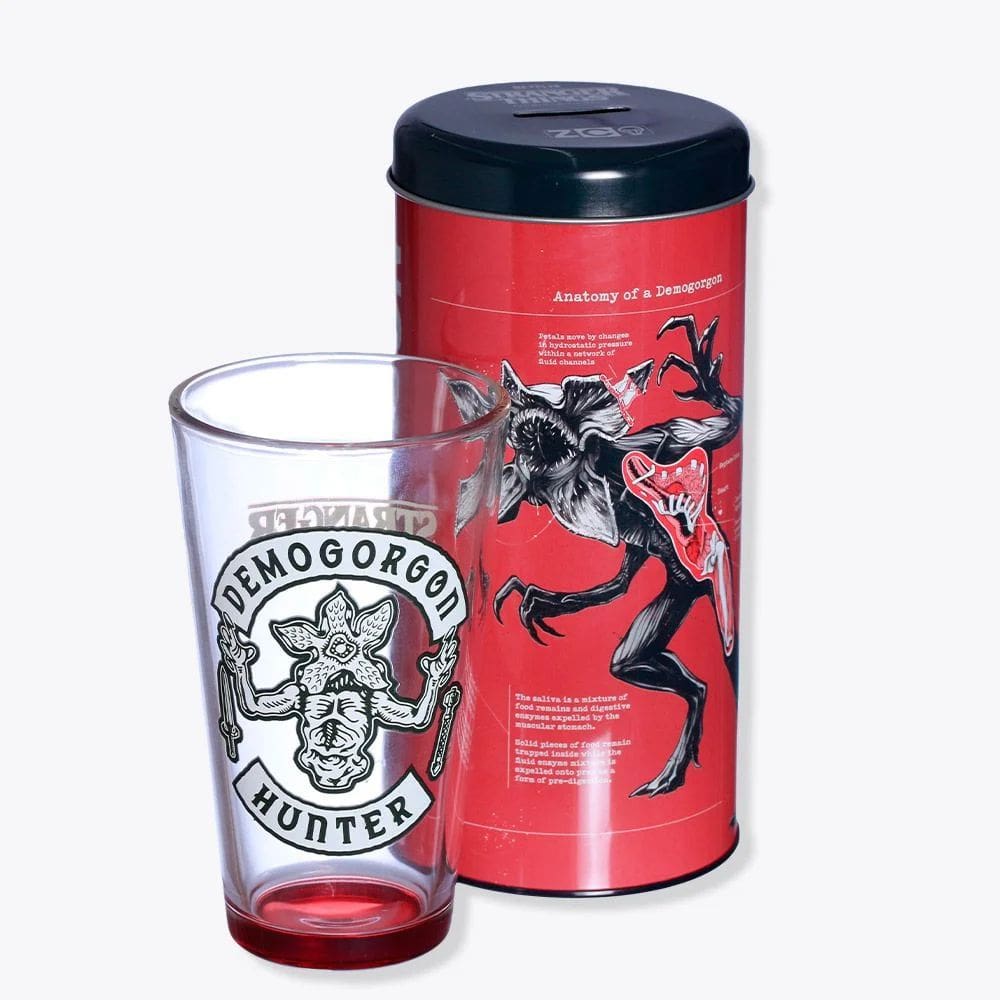 Copo com Cofre Stranger Things 500ml - ZonaCriativa