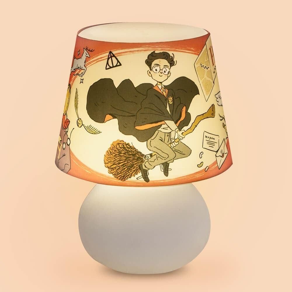 Abajur De Mesa Harry Potter: Iluminação Mágica Para Sua Decoração