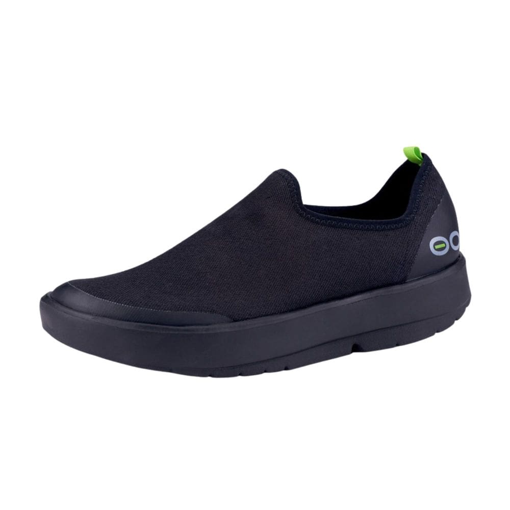 Sapato de recuperação OOFOS oOMG eeZee Low Black para mulheres tamanho 7