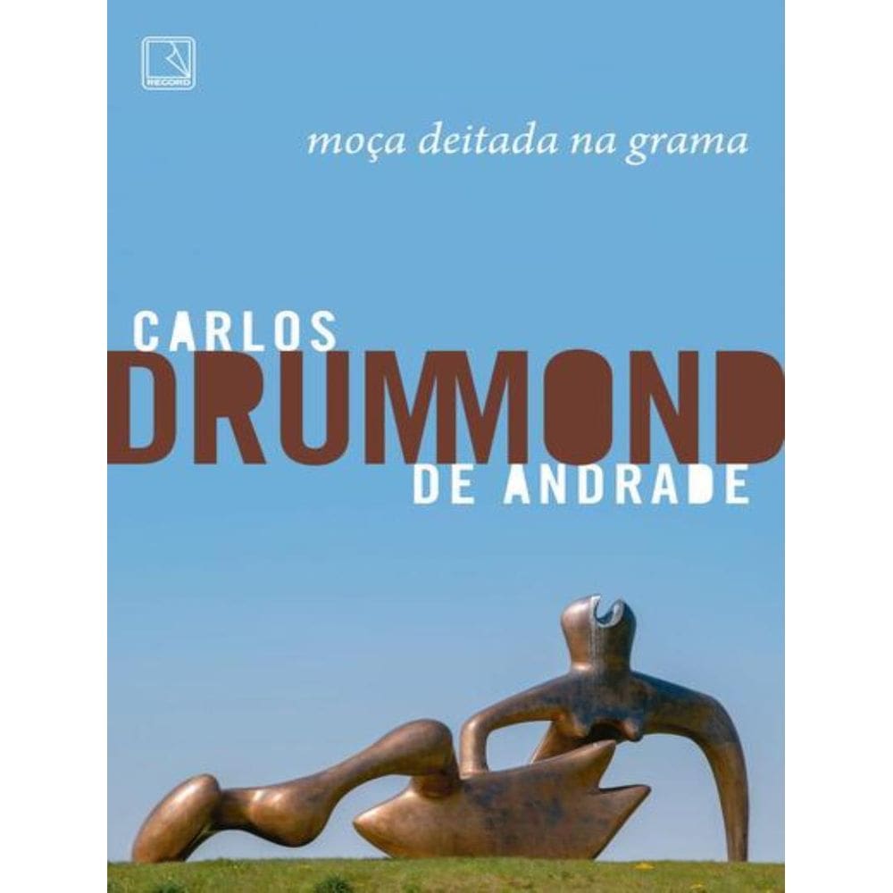 Moca Deitada Na Grama