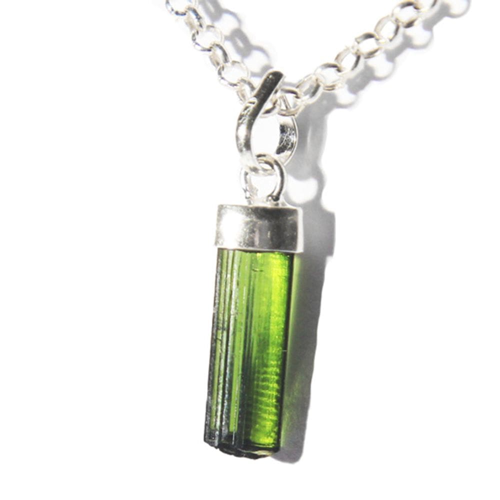 05 Pingente Nlux Canudo Turmalina Verde Envolto 10 a 15mm Prata 950