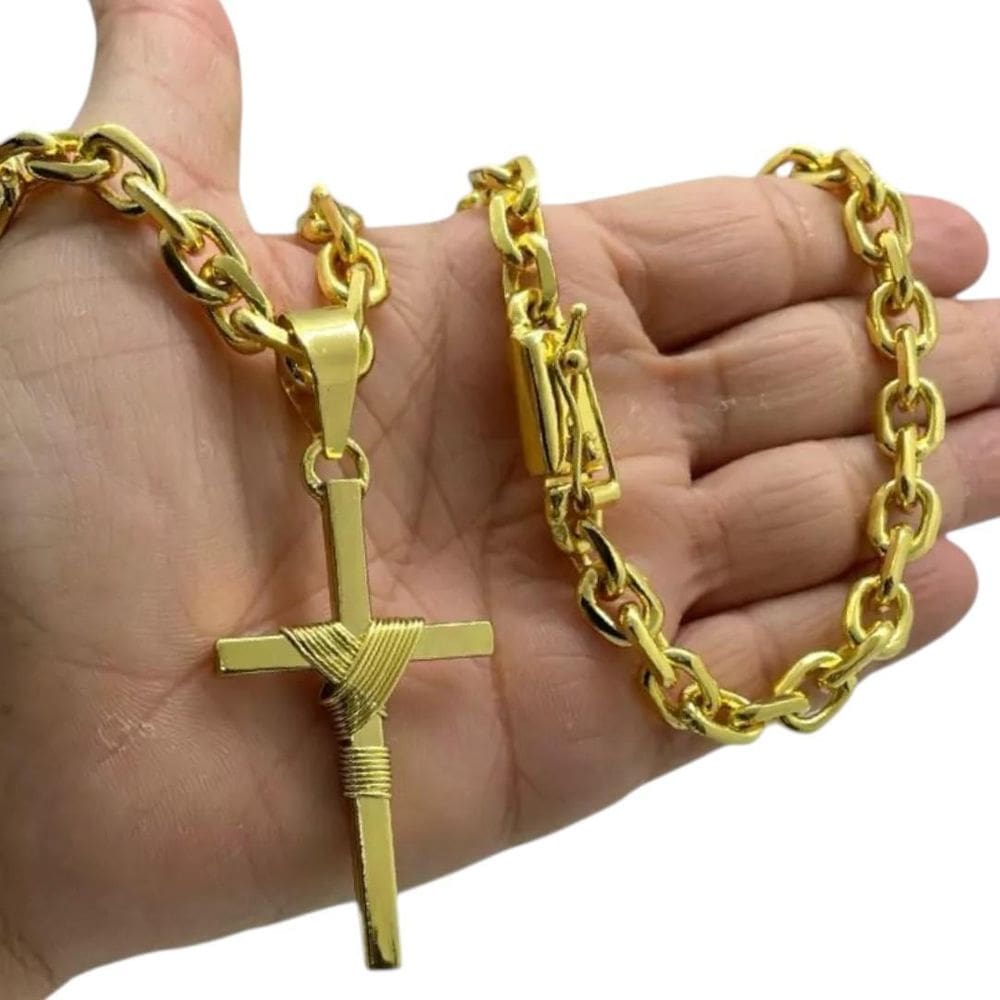 Cordão 8Mm Cadeado + Pingente Cruz Fio - Banhado A Ouro