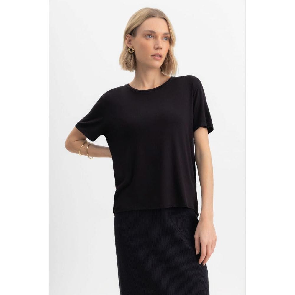 Blusa feminina em malha viscose Essendi - G