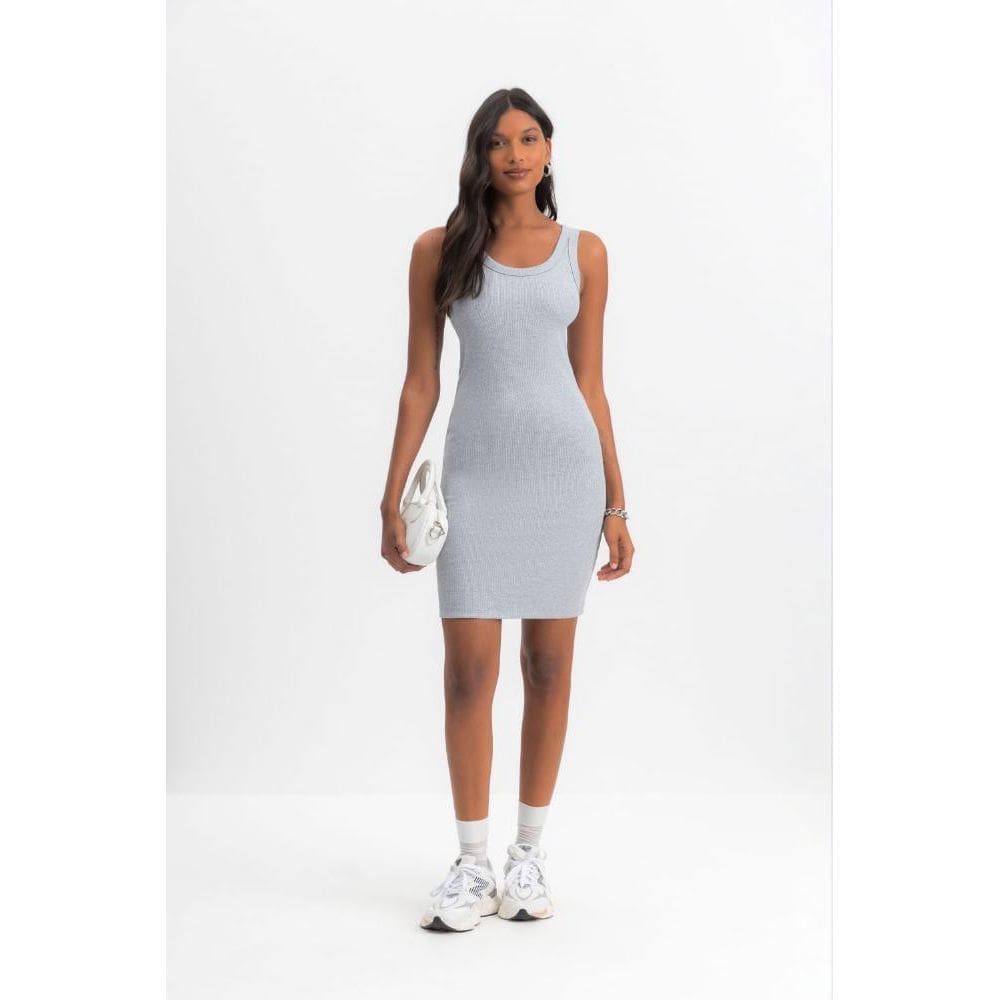 Vestido feminino curto em ribana Essendi - P