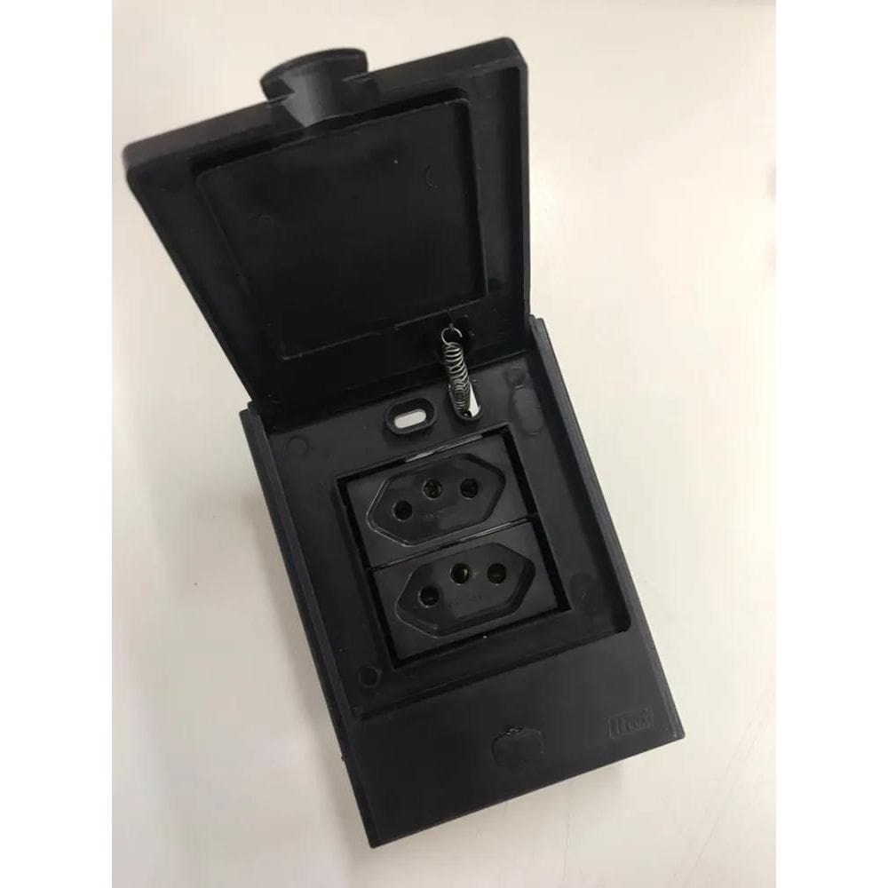 Tomada Dupla 20A 4X2 Com Tampa B Lácqua Preto Fosco Blux Cor